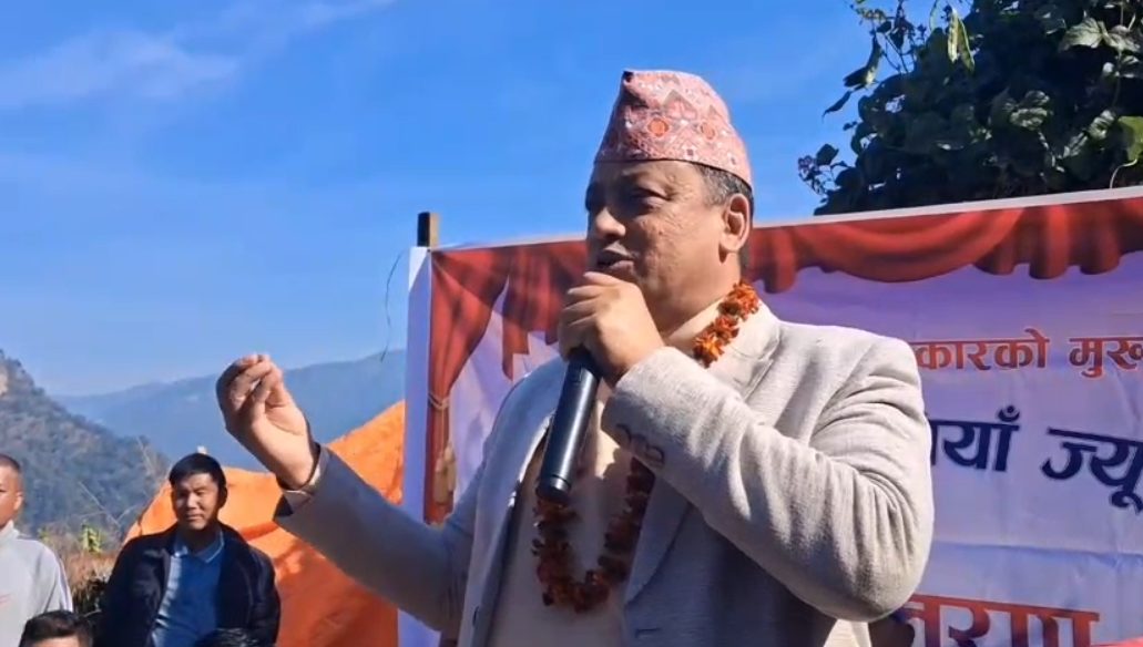 गाँजा फडानी एकातिर, मुख्यमन्त्रीको समर्थन अर्कोतिर